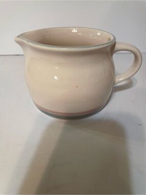 Pfaltzgraff Aura Pink Gravy Boat Pitcher